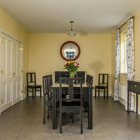 20 Village Square Holiday home