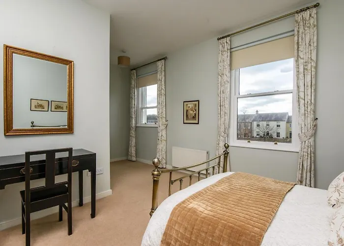 20 Village Square Glaslough